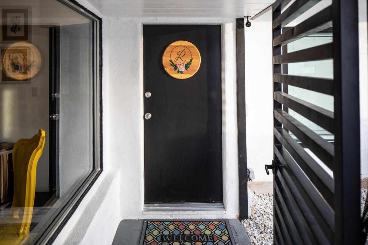 Mid-Century Modern Home In Beautiful La Quinta Ngoại thất bức ảnh